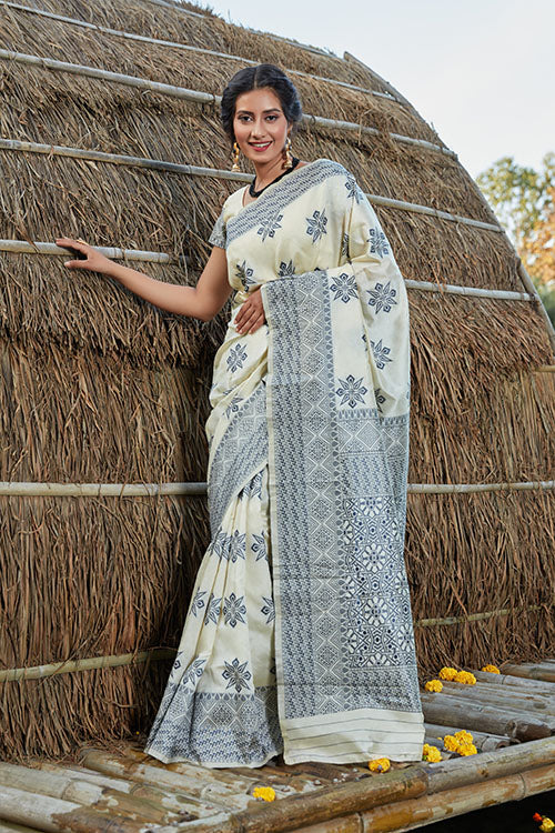  Banarasi Weaving Silk Saree